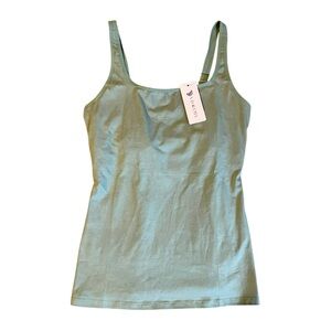 New!‎ V For City Tank Top Medium